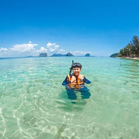 Thapwarin Resort - Green Hotel Koh Ngai Exteriör bild