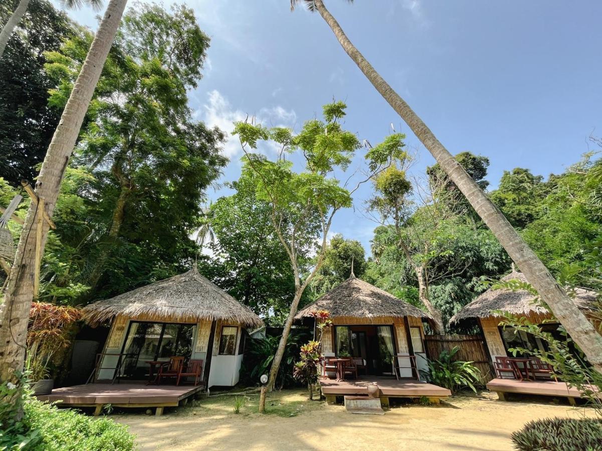 Thapwarin Resort - Green Hotel Koh Ngai Exteriör bild